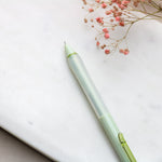 Green fine liner DIANSHI precision needle tip pen, ideal for detailed writing and sketches.
