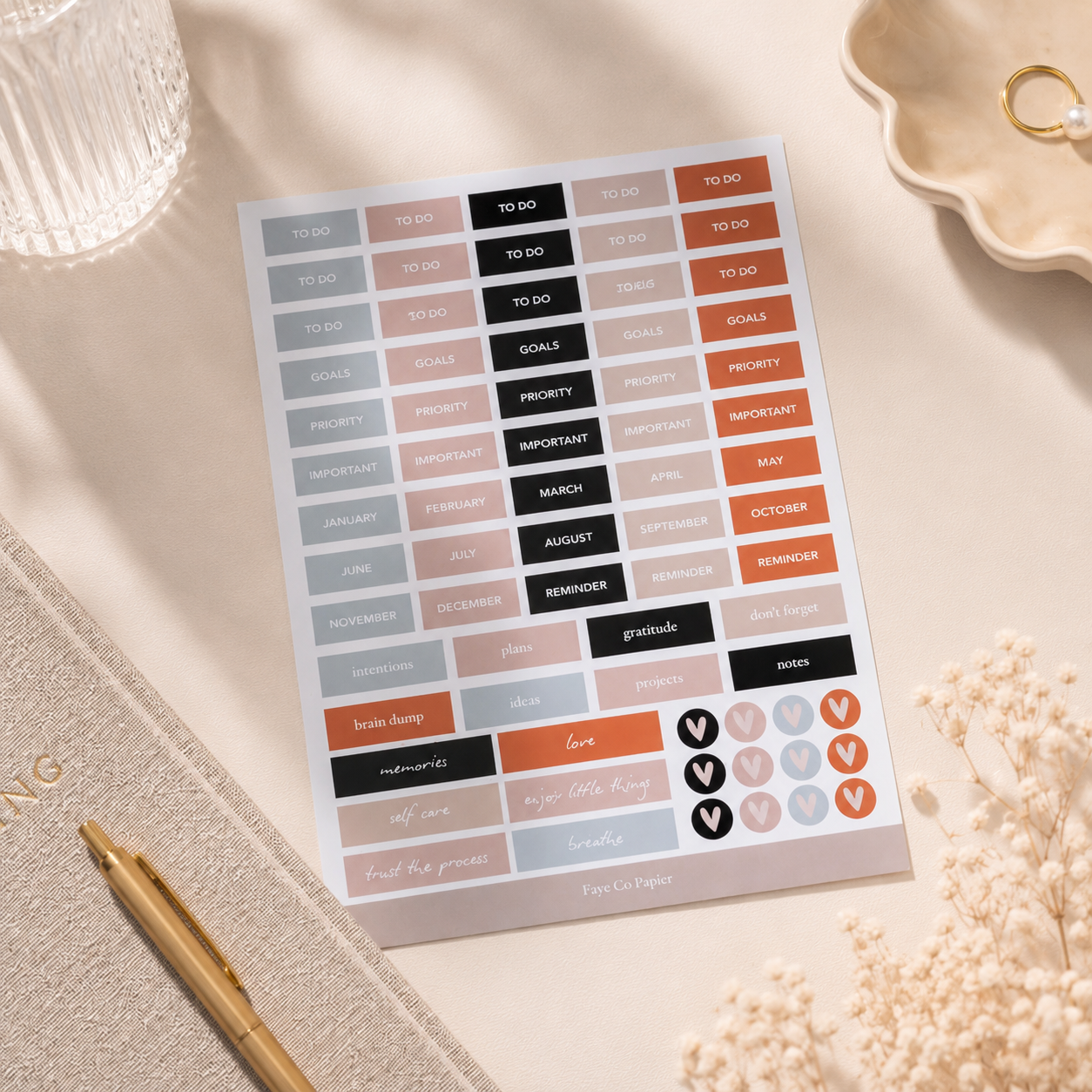 Word Journaling planner sticker featuring the word "Journaling" in elegant script, perfect for marking journal entries, memory keeping, reflection pages, planners, organisers, bullet journals, and scrapbooks.
