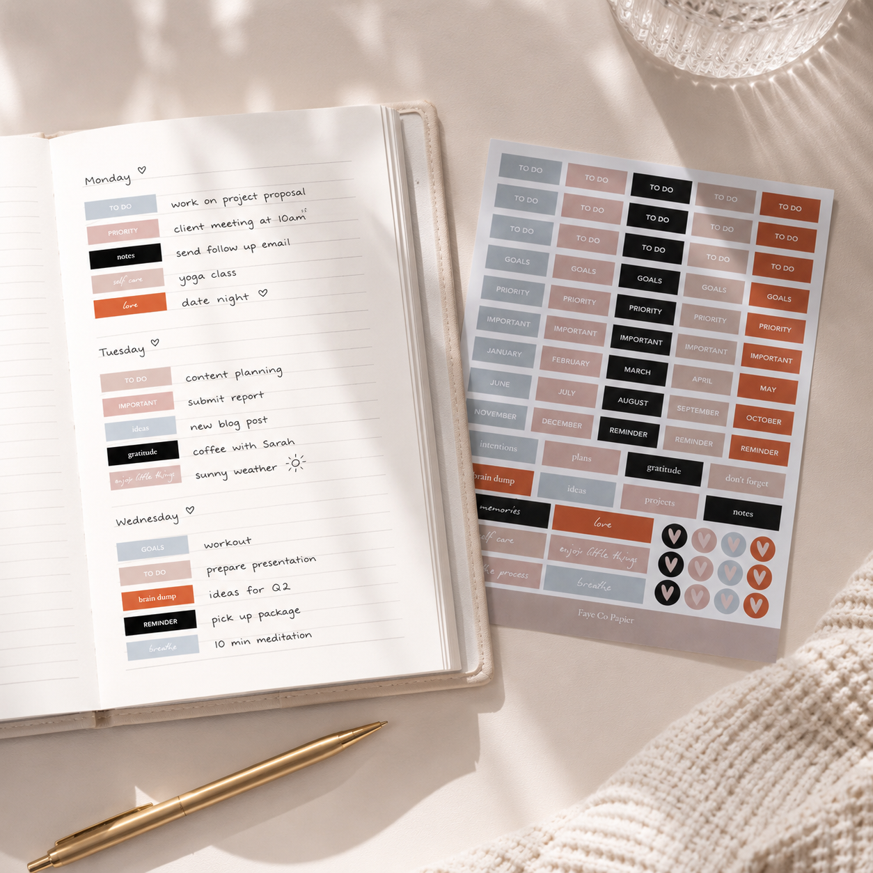 Word Journaling planner sticker featuring the word "Journaling" in elegant script, perfect for marking journal entries, memory keeping, reflection pages, planners, organisers, bullet journals, and scrapbooks.
