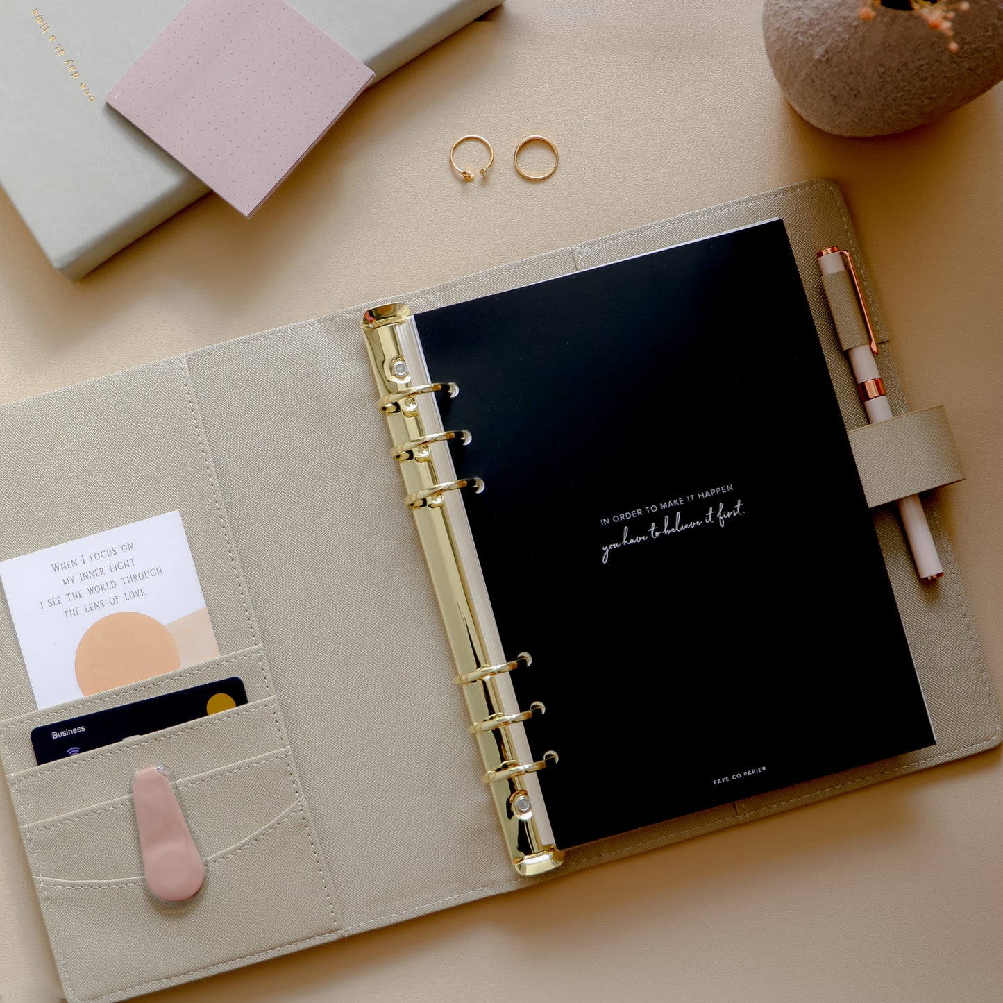 Minimal Motivational Quote Planner Dashboard / Dividers
